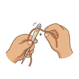 꿰다